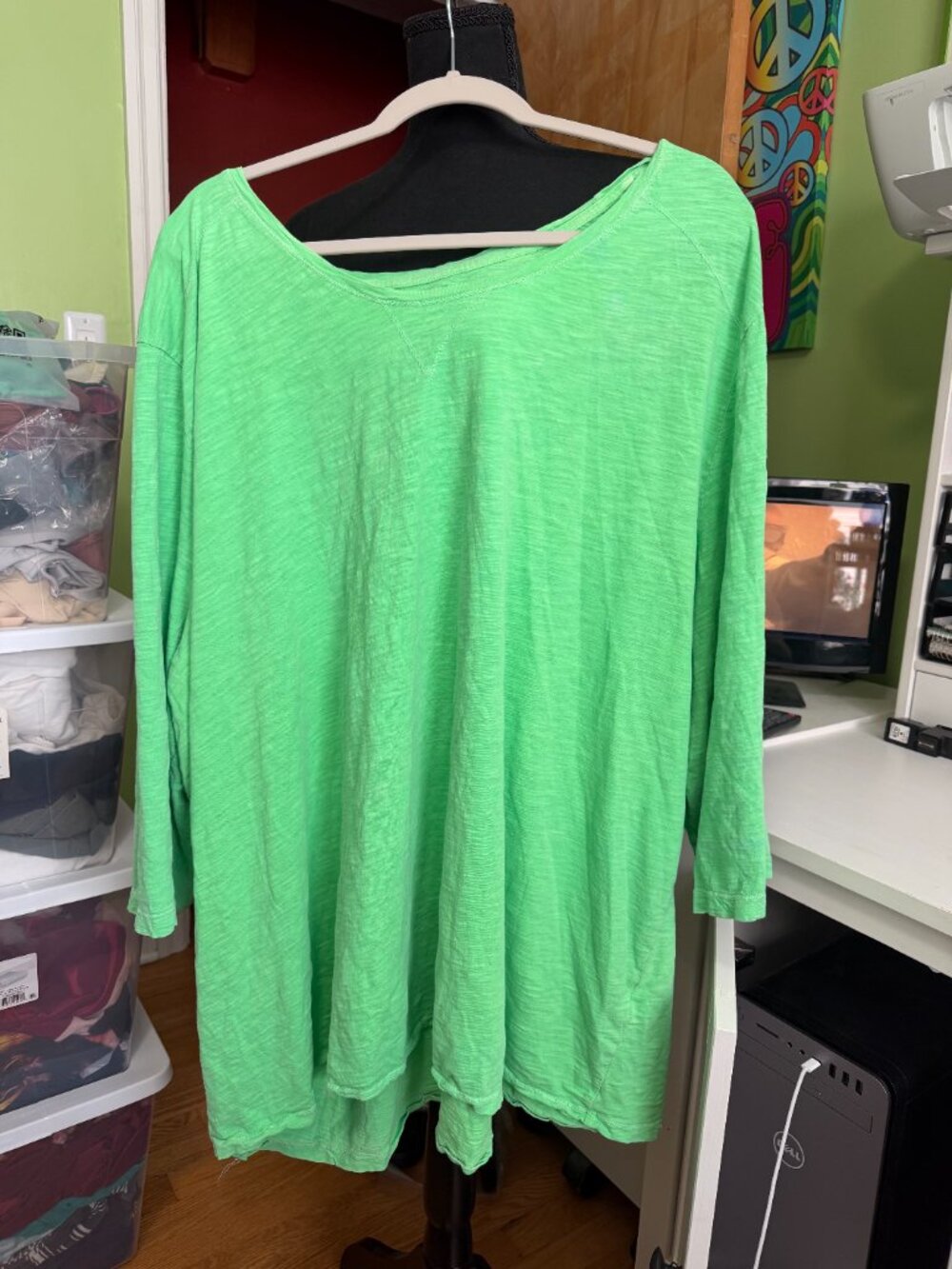 Catherines 5X (34/36) Neon green 3/4 length sleeve top